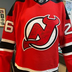 New Jersey Devils autographed jersey